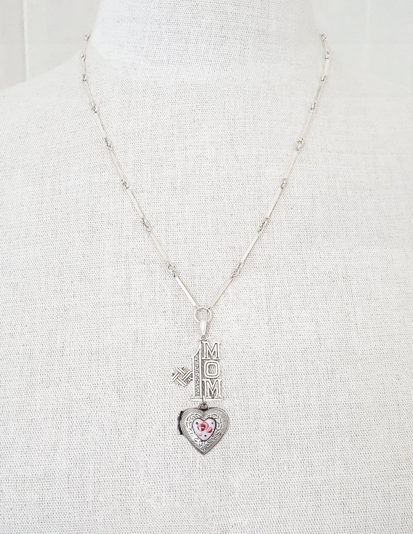 Sterling Silver #1 Mom Necklace