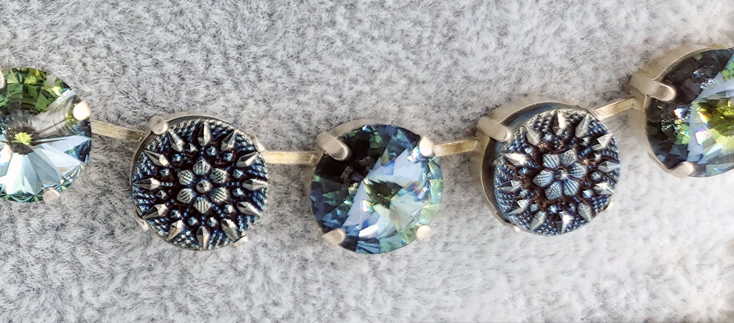 Bottomless Blue-Green Necklace