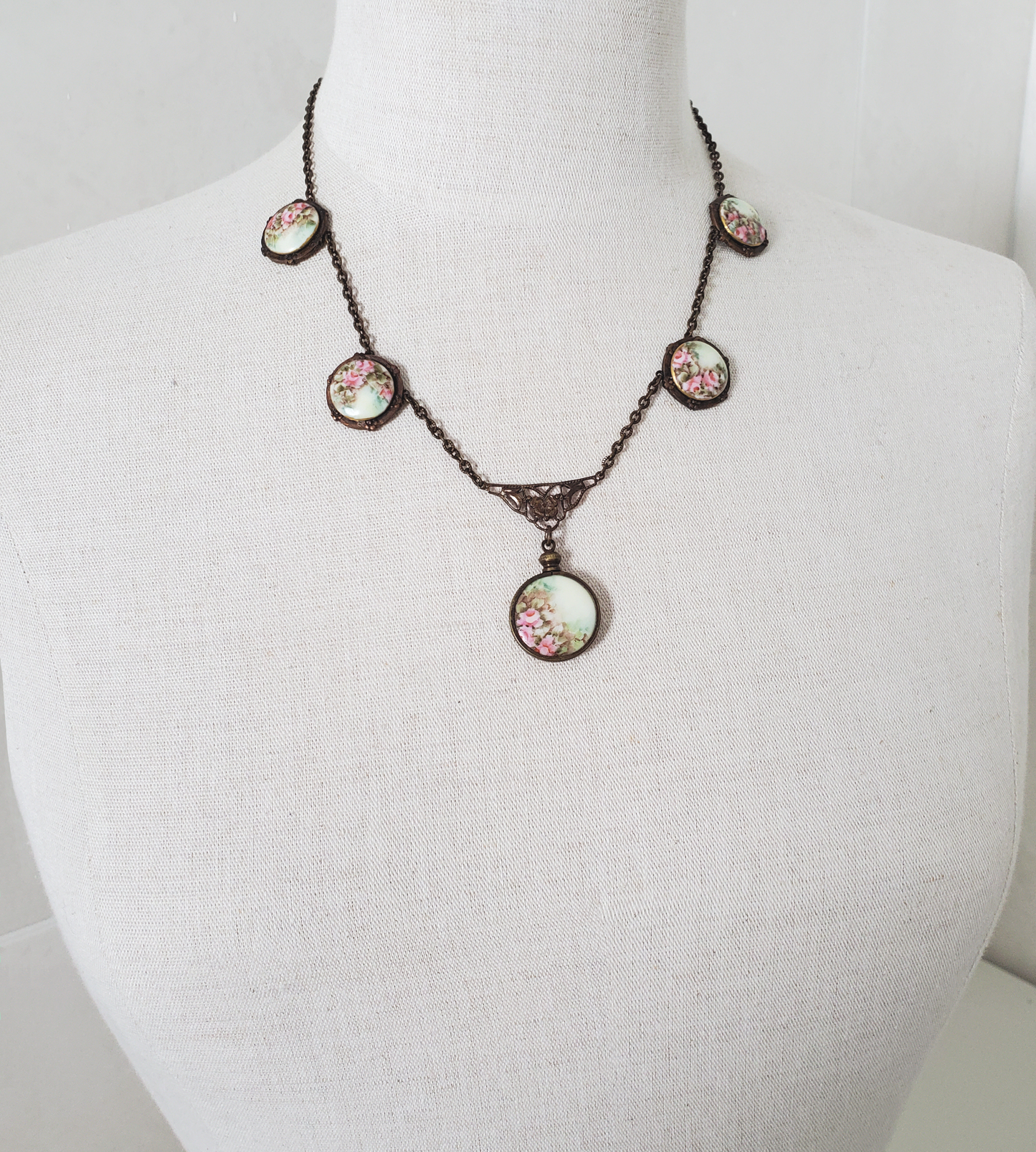 Porcelain Roses Button Necklace