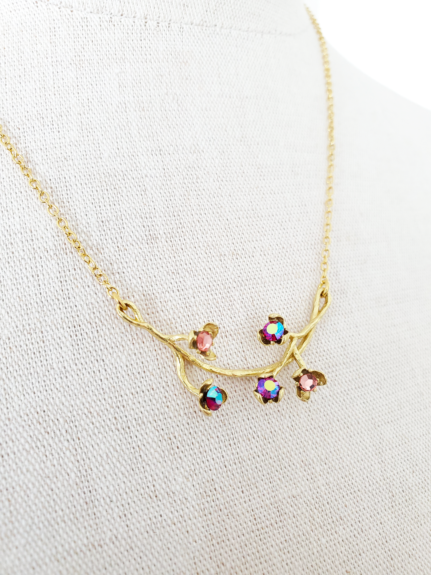 Vine Flower Pendant Necklace