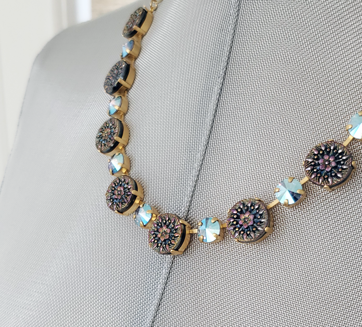 Kaleidoscope Flowers & Ice Necklace