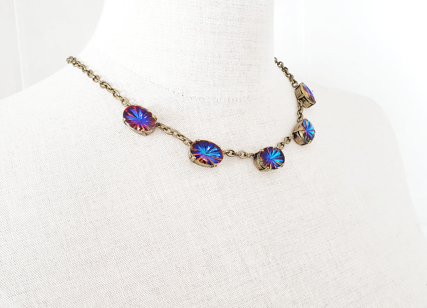 Starburst Oval Necklace