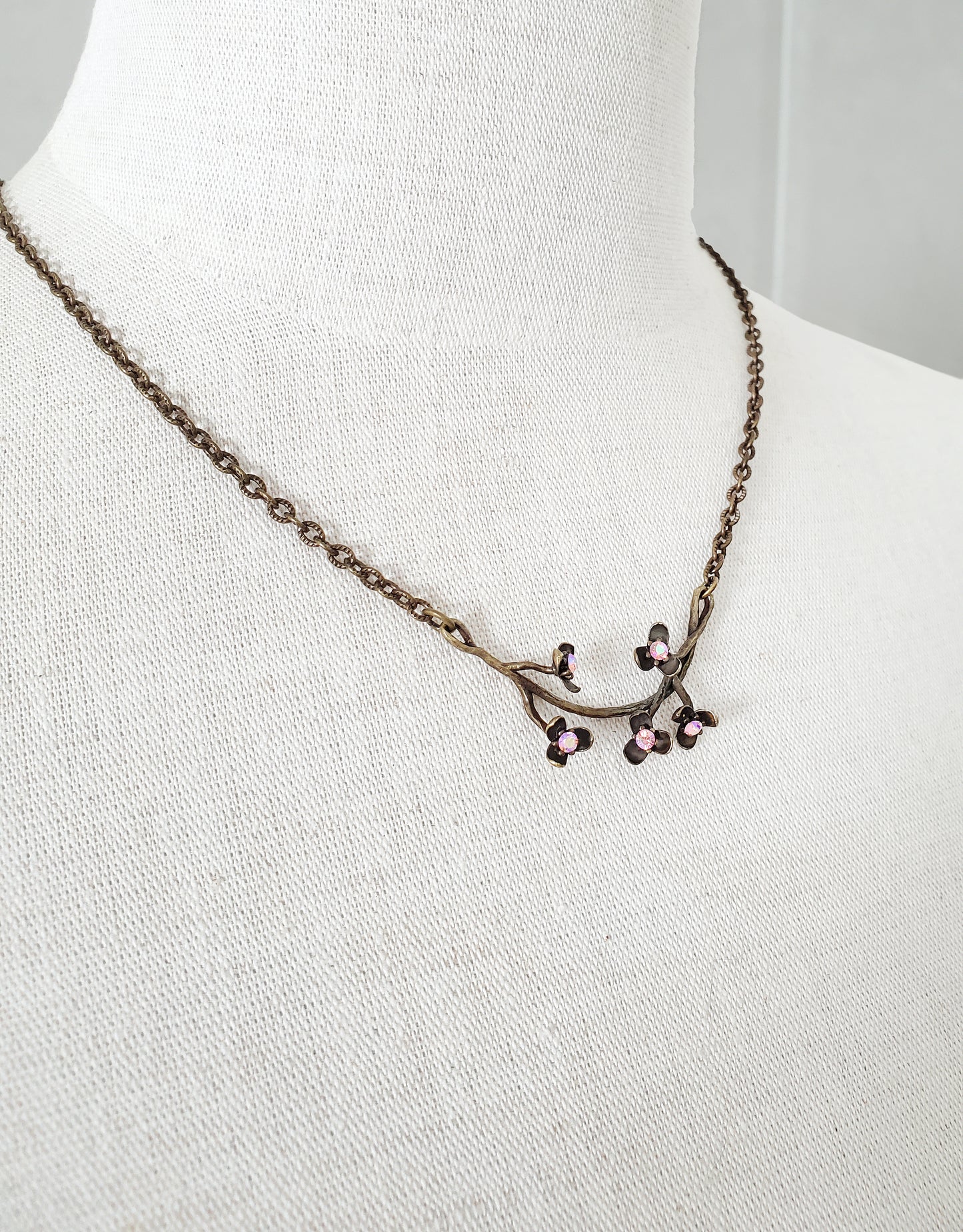 Dark Vine Flower Pendant Necklace
