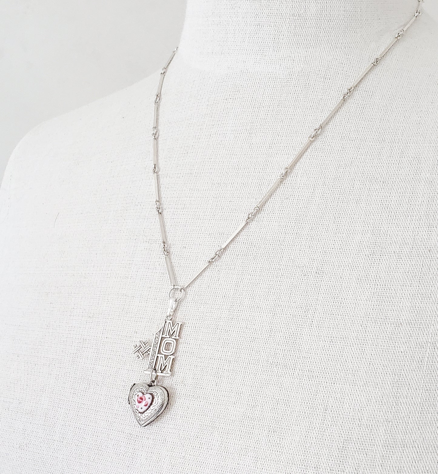Sterling Silver #1 Mom Necklace